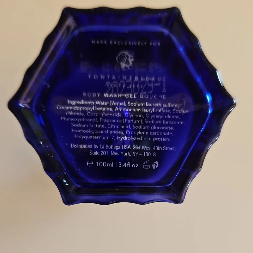 Source Unknown Blue and Gold Body Wash Collection - Picture 7 of 10